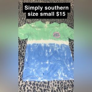 Simply Southern Tshirt size small